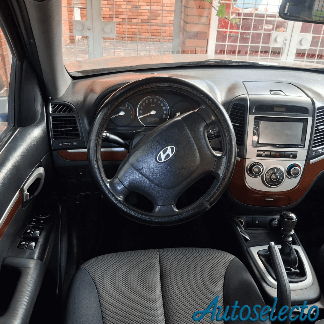 Hyundai Santa Fe 4x4 . 2.7 Cc