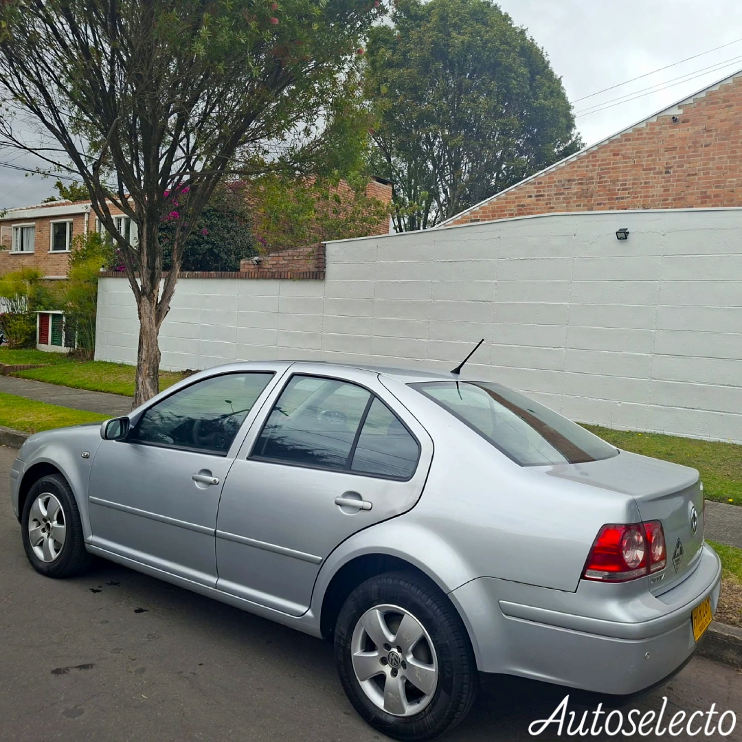 VOLKSWAGEN JETTA EUROPA CLASICO 2.0 2014
