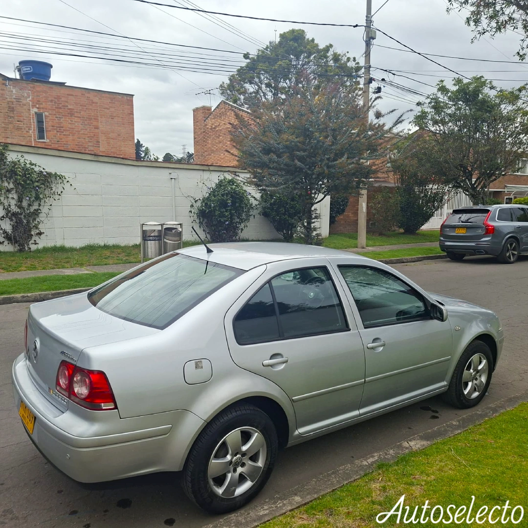 VOLKSWAGEN JETTA EUROPA CLASICO 2.0 2014