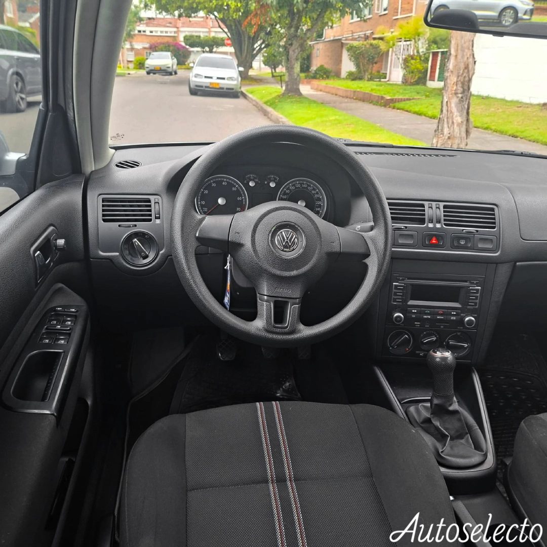 VOLKSWAGEN JETTA EUROPA CLASICO 2.0 2014