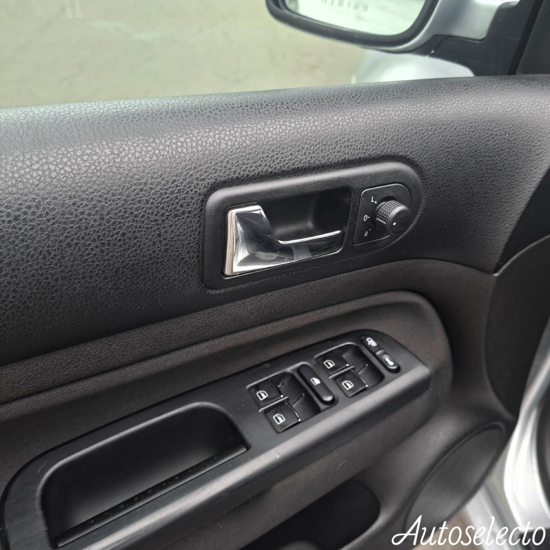 VOLKSWAGEN JETTA EUROPA CLASICO 2.0 2014