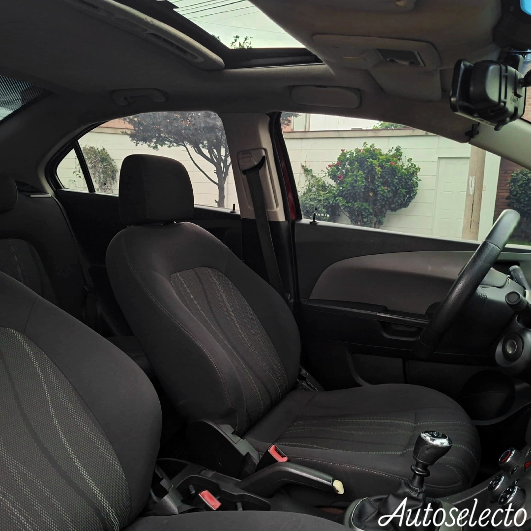 CHEVROLET SONIC LT 1.6 2014