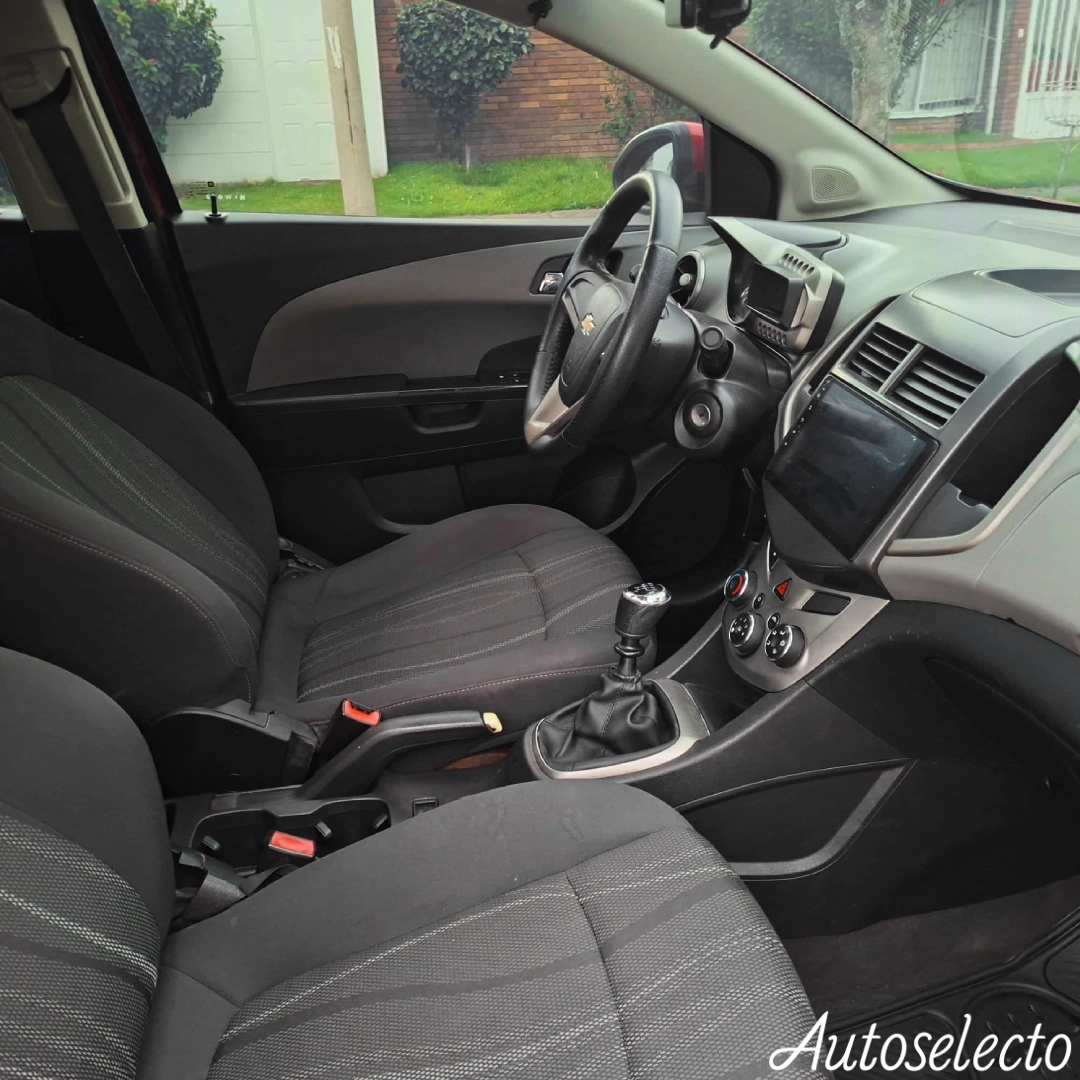 CHEVROLET SONIC LT 1.6 2014