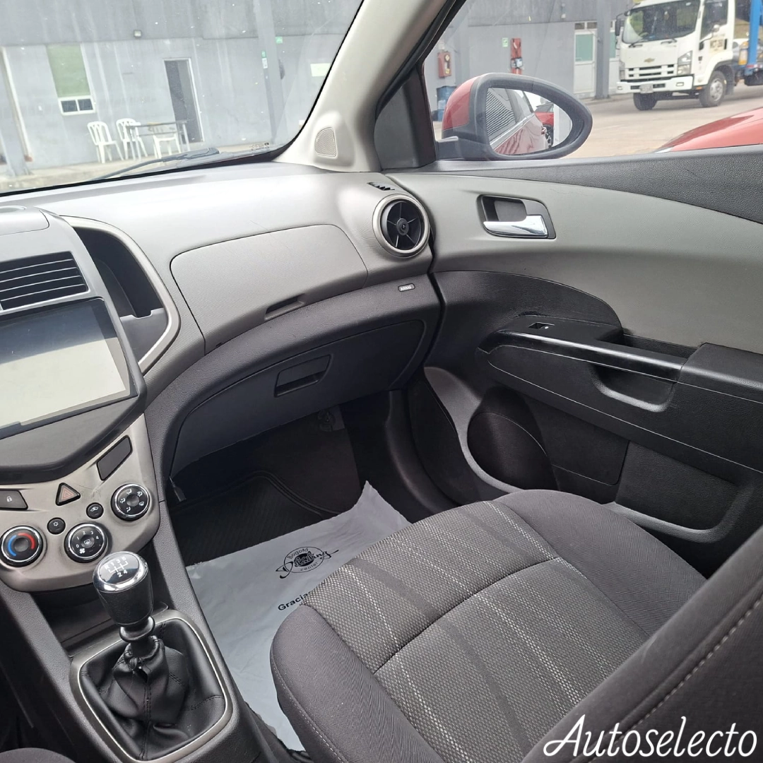 CHEVROLET SONIC 1.6 2014