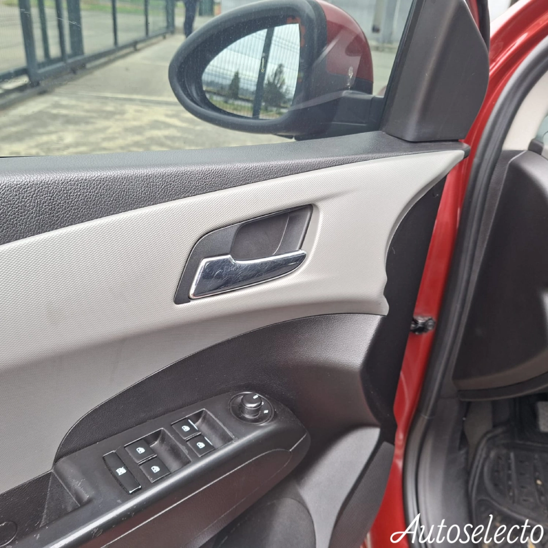 CHEVROLET SONIC 1.6 2014
