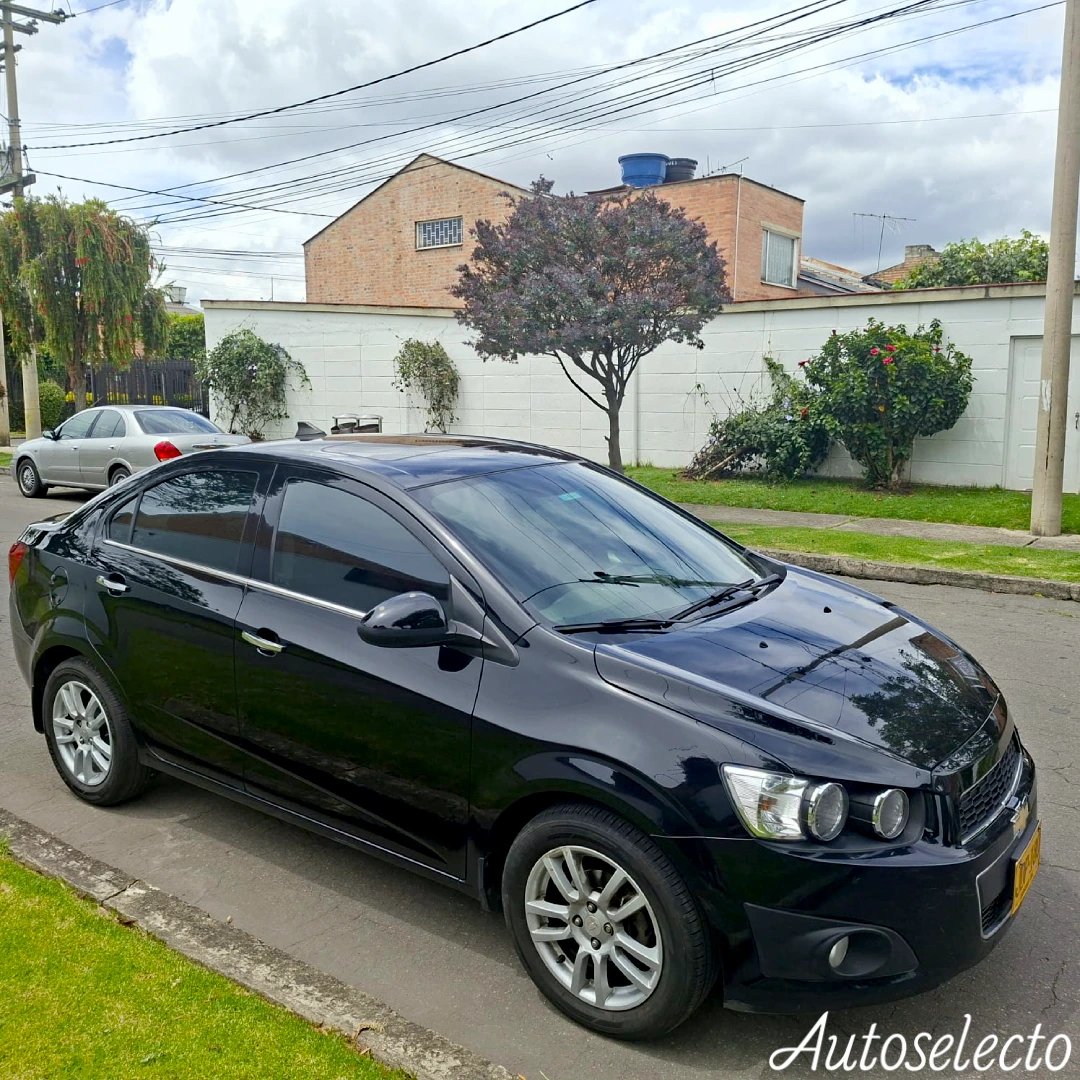 CHEVROLET SONIC LT 1.6 2016