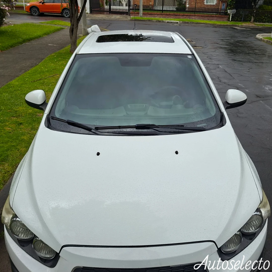 CHEVROLET SONIC LT 1.6 2015