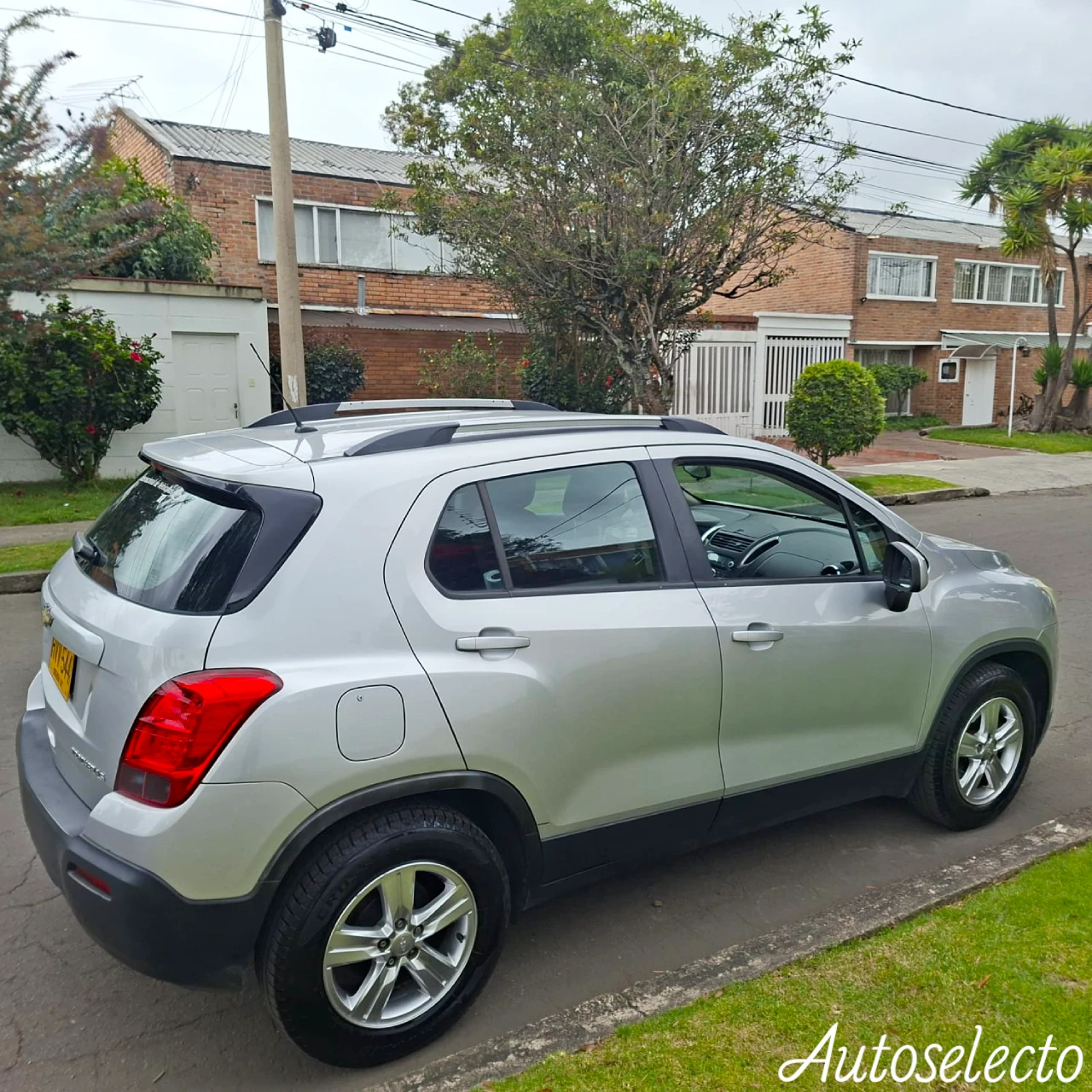 CHEVROLET TRACKER LS 1.8 2015