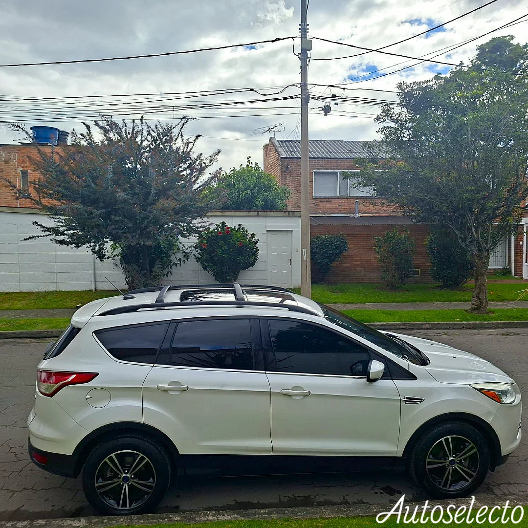 FORD ESCAPE 4X4 TITANIUM 2.0 2015