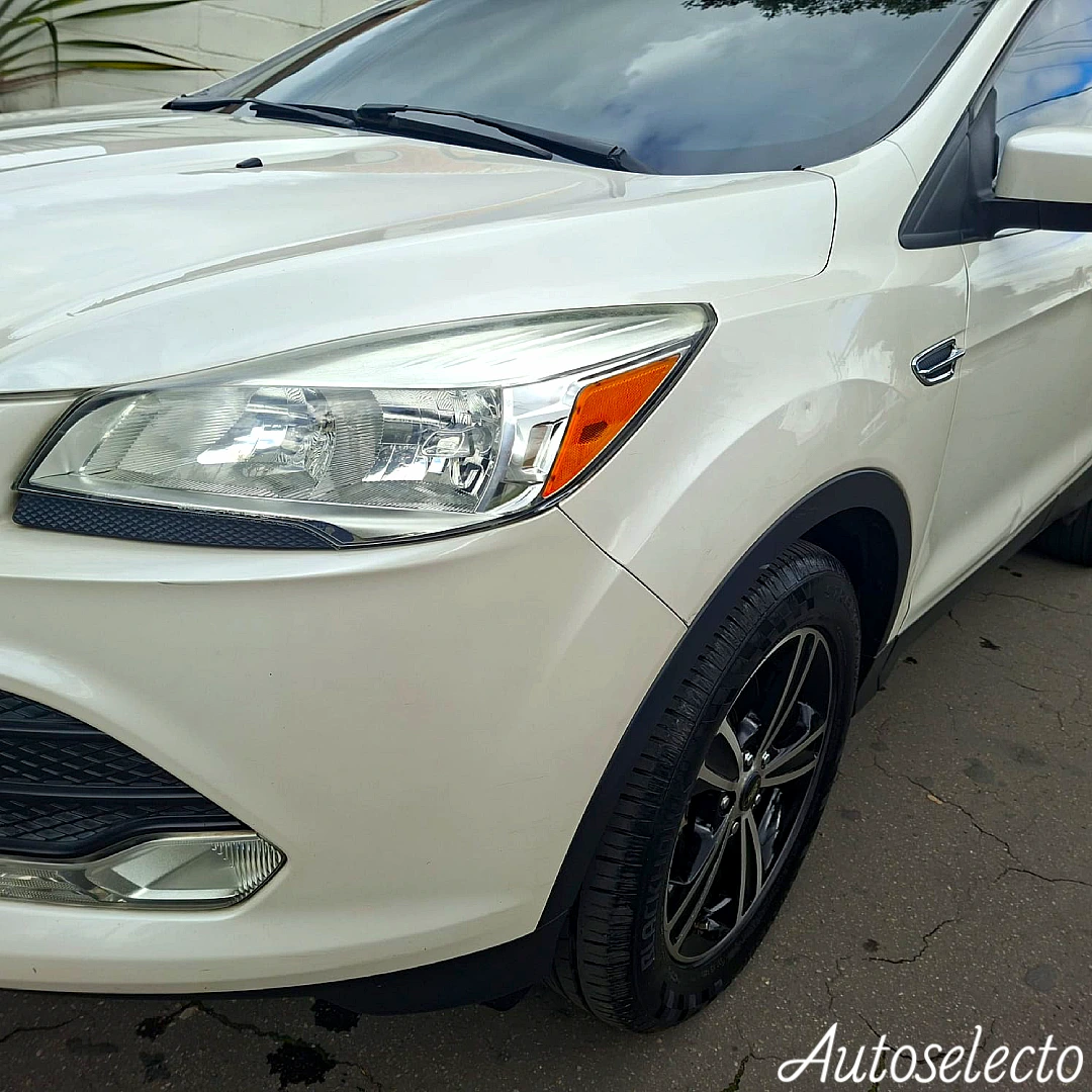 FORD ESCAPE 4X4 TITANIUM 2.0 2015