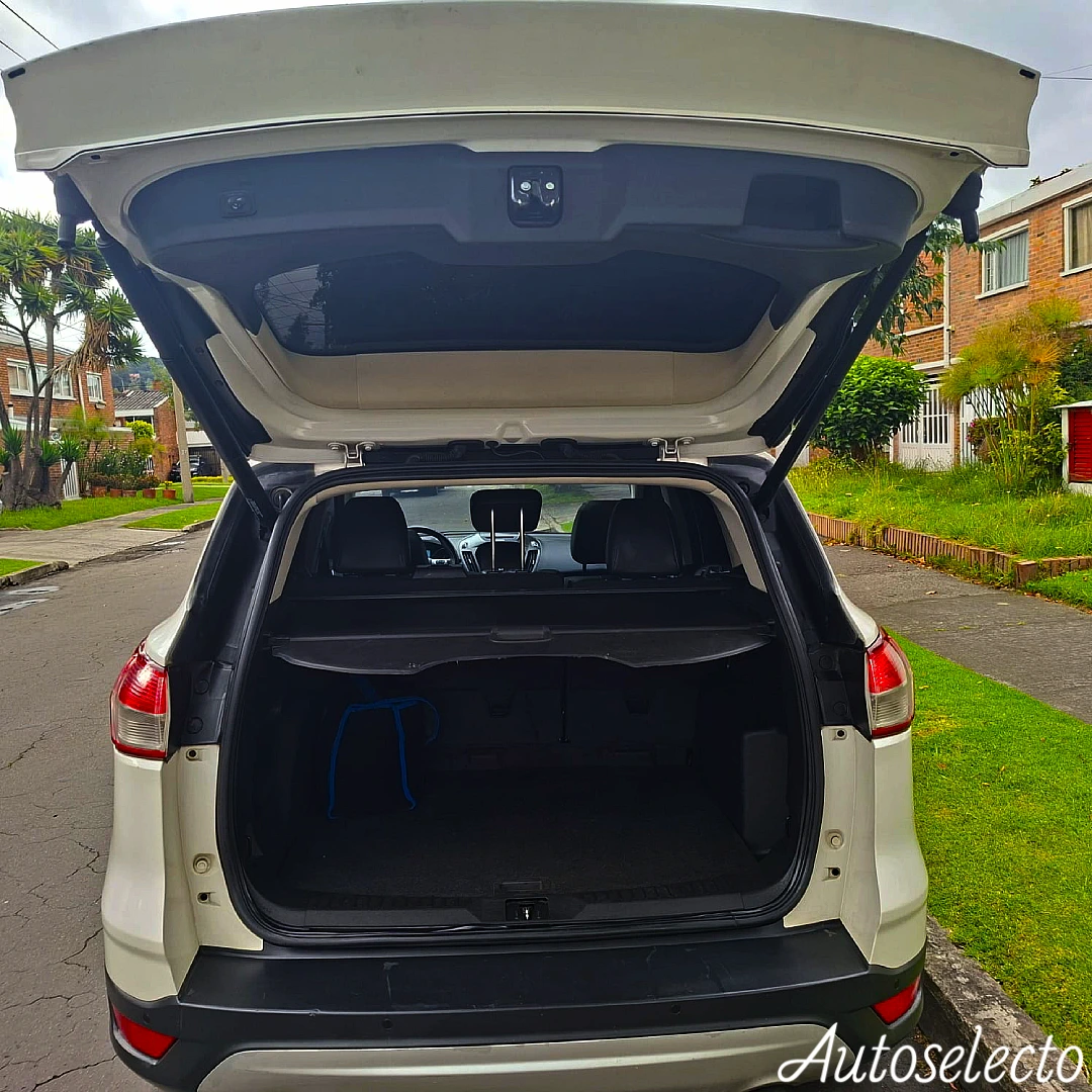 FORD ESCAPE 4X4 TITANIUM 2.0 2015