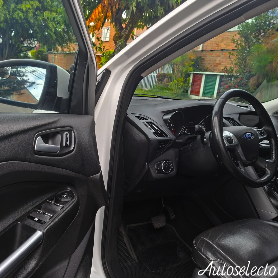 FORD ESCAPE 4X4 TITANIUM 2.0 2015