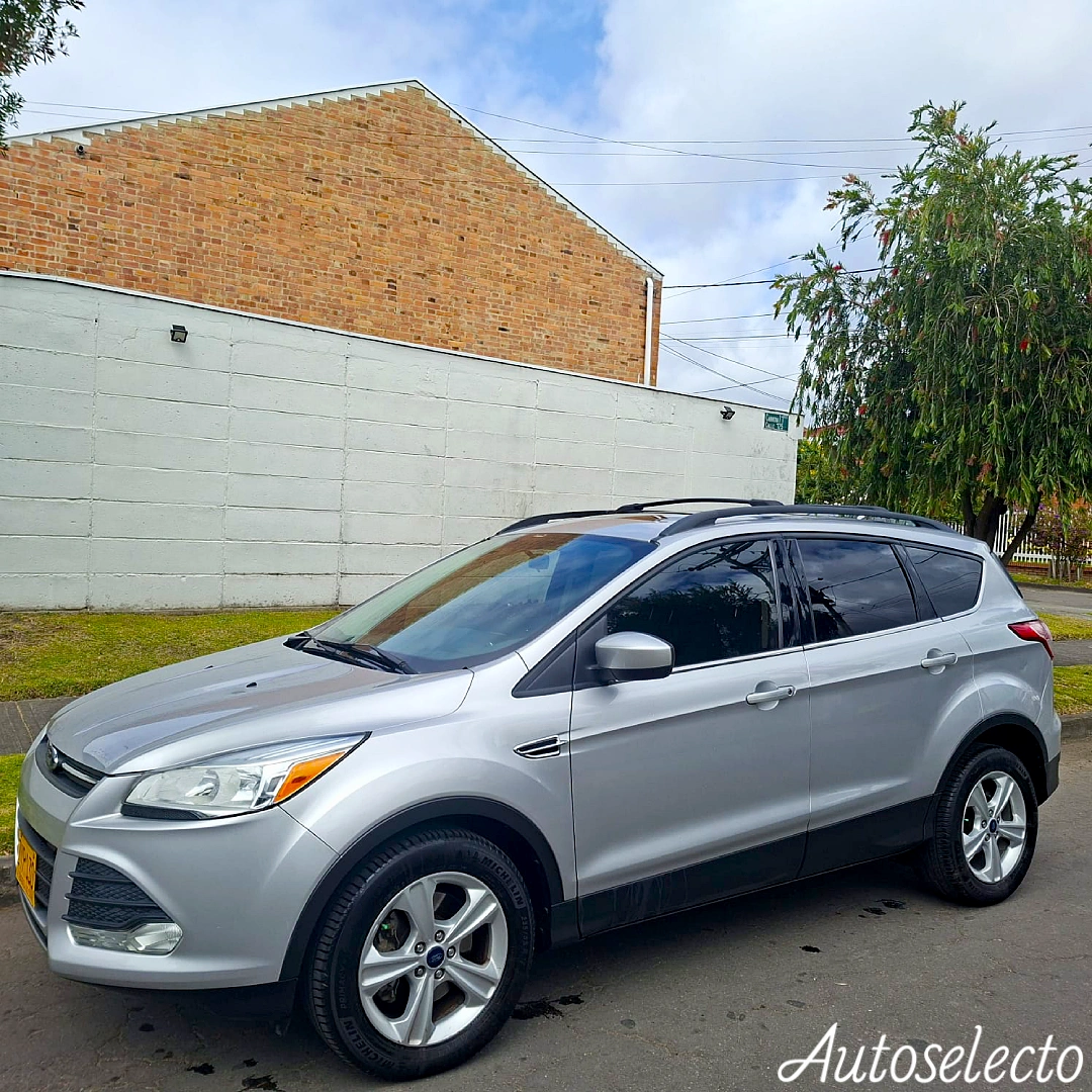 FORD ESCAPE 4X4 TITANIUM 2.0 2014