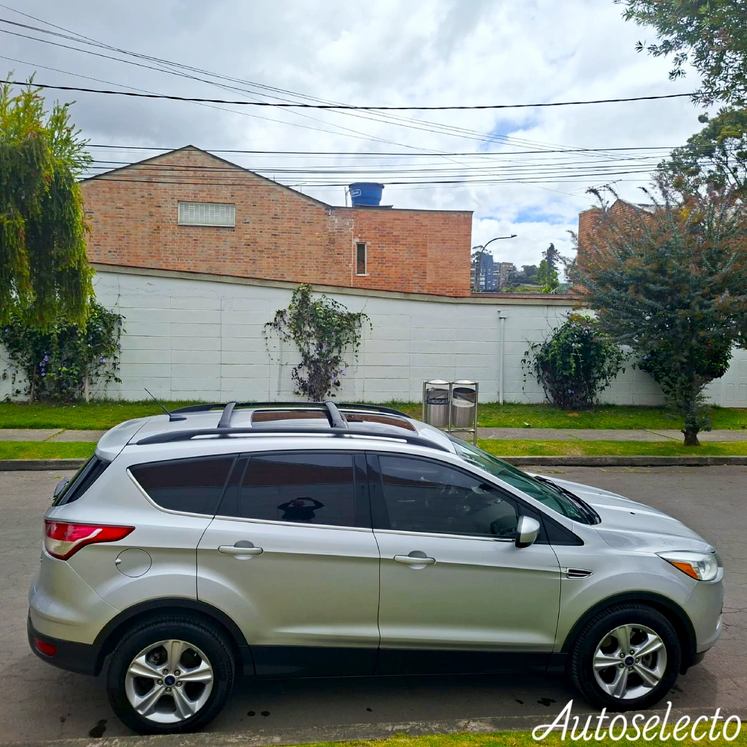FORD ESCAPE 4X4 TITANIUM 2.0 2014