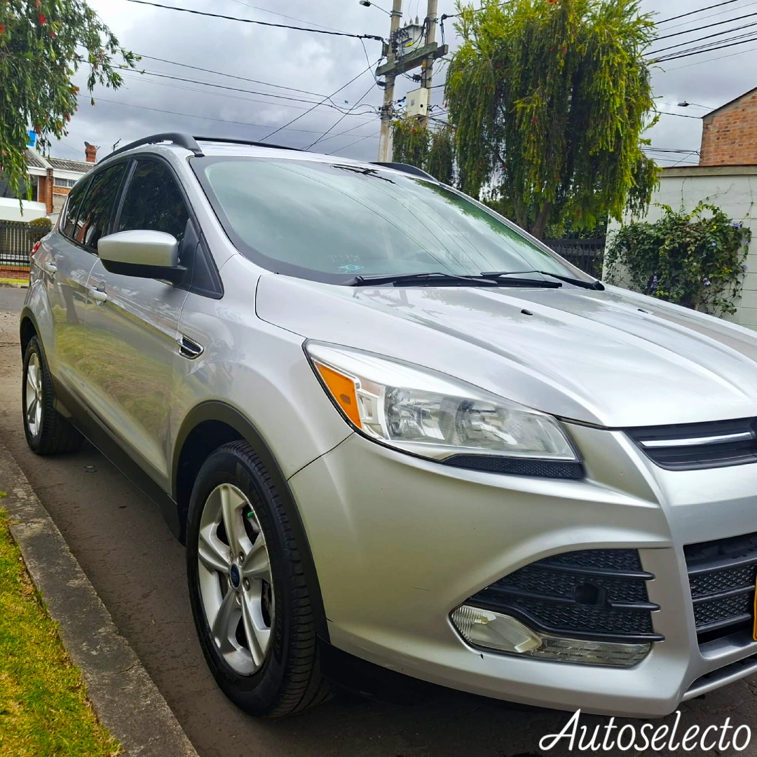 FORD ESCAPE 4X4 TITANIUM 2.0 2014