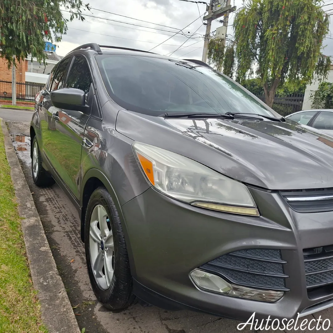 Ford Escape Titanium 4X4