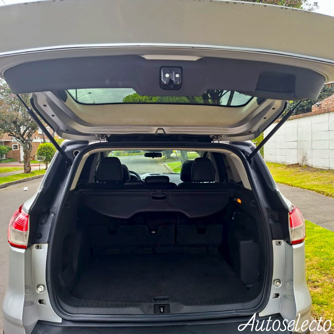 FORD ESCAPE 4X4 TITANIUM 2.0 2014