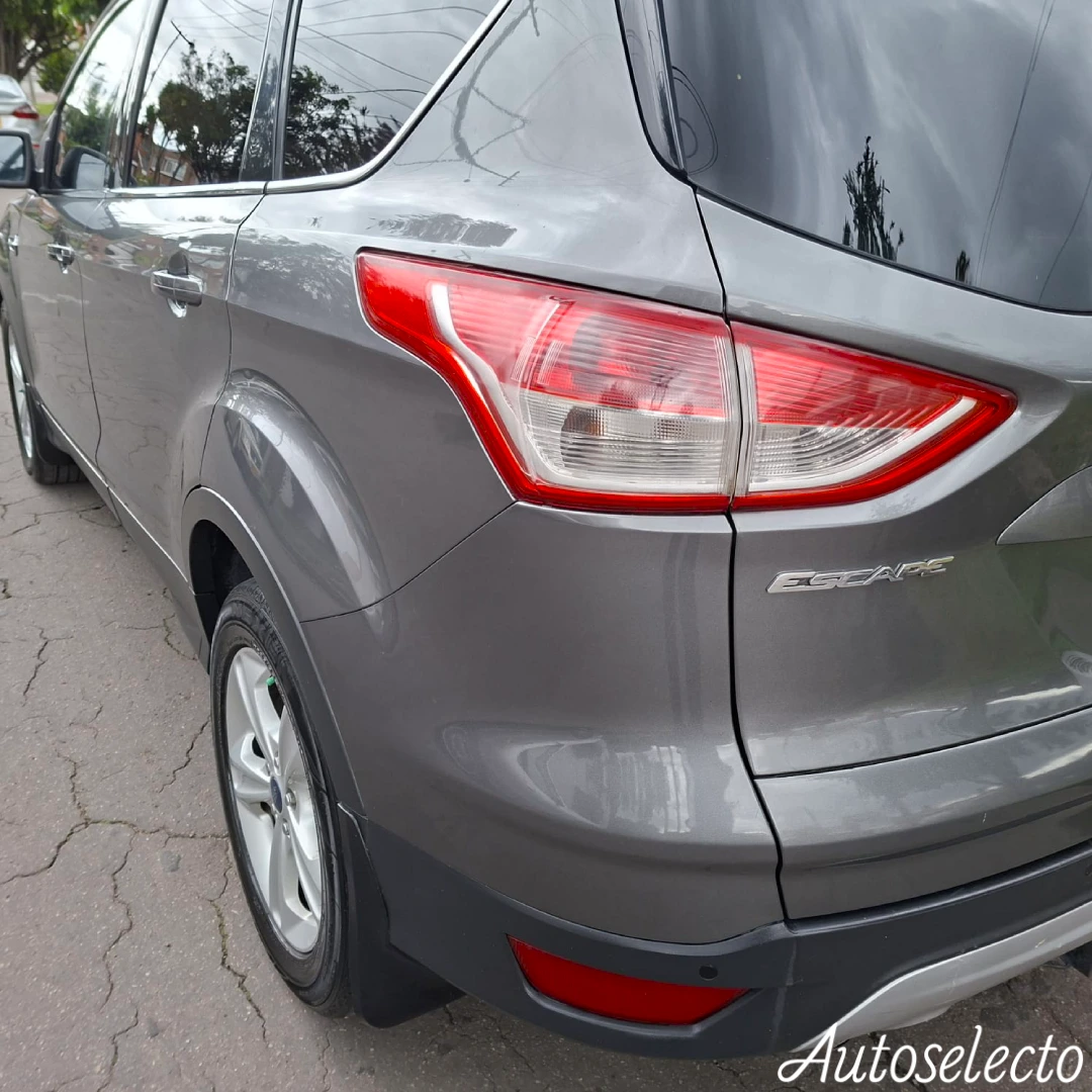 Ford Escape Titanium 4X4