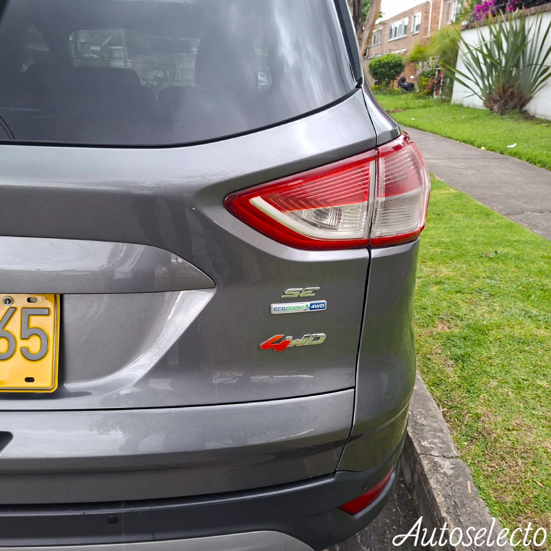 Ford Escape Titanium 4X4