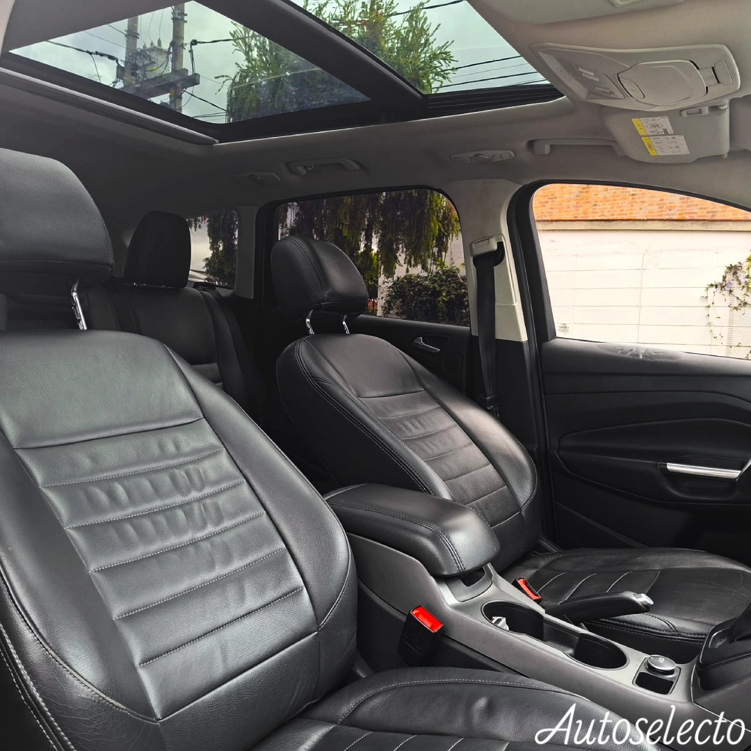 FORD ESCAPE 4X4 TITANIUM 2.0 2014