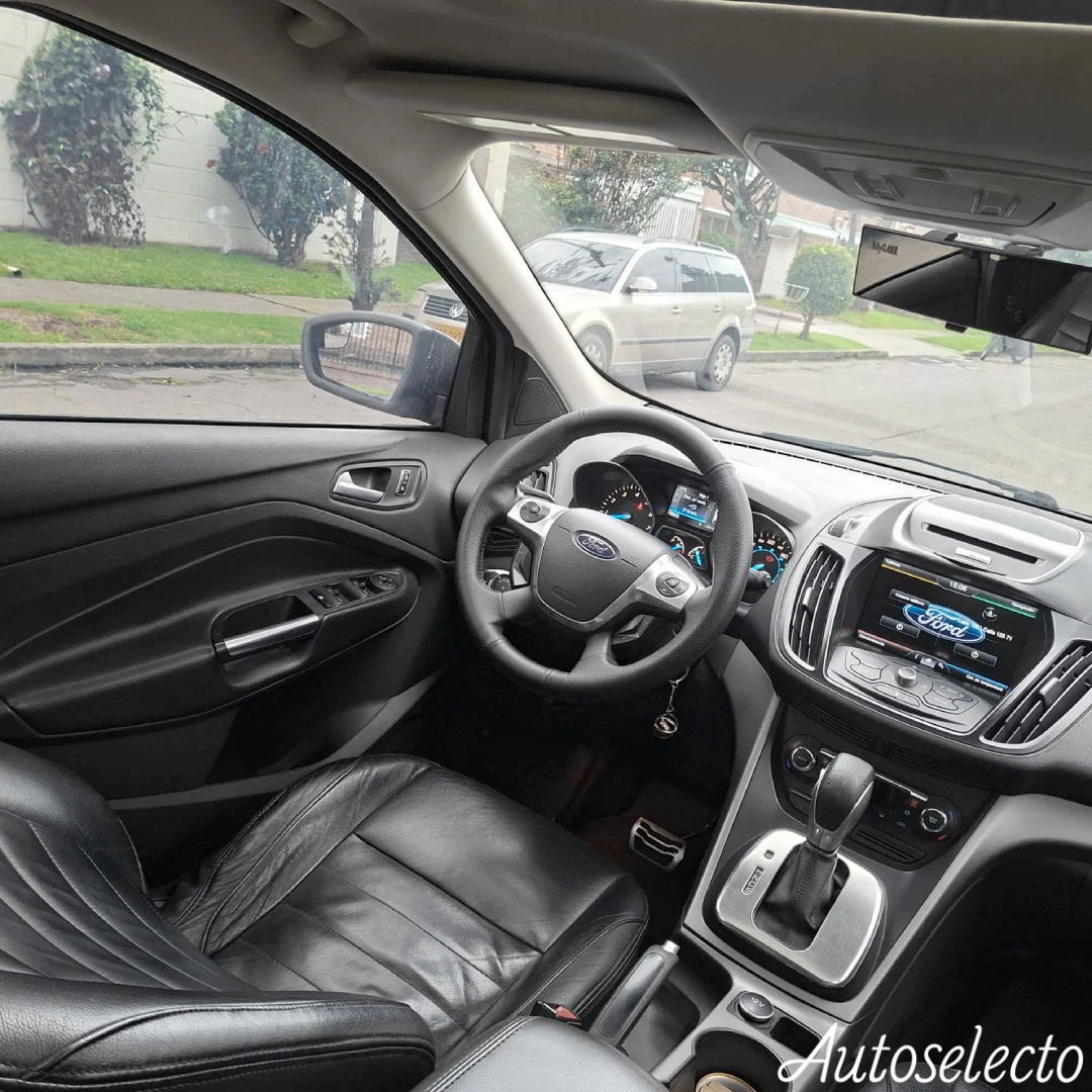 Ford Escape Titanium 4X4