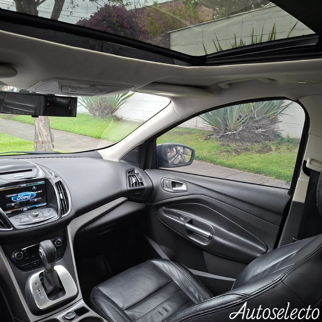 Ford Escape Titanium 4X4