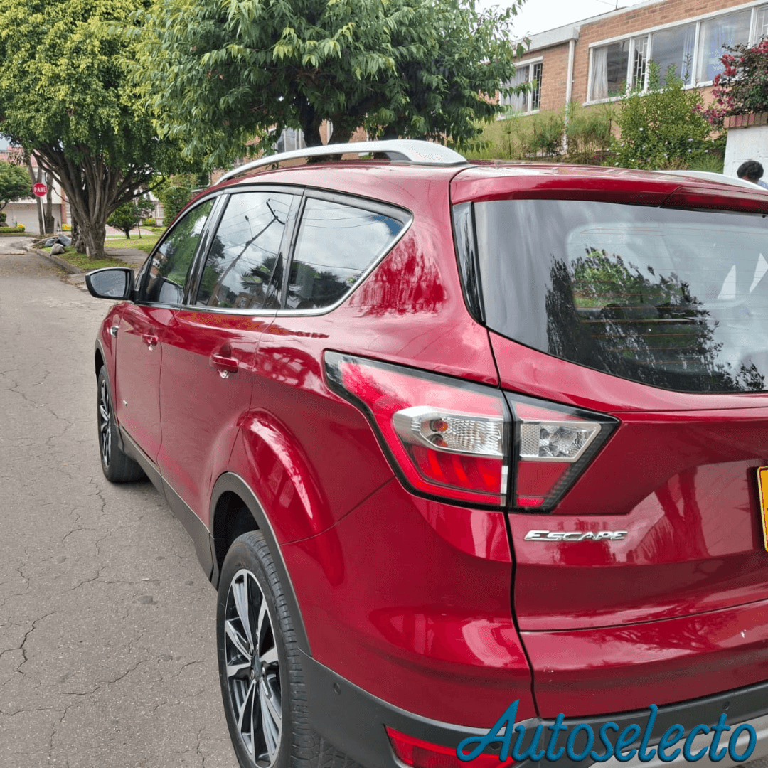 Ford Escape Titanium 4X4