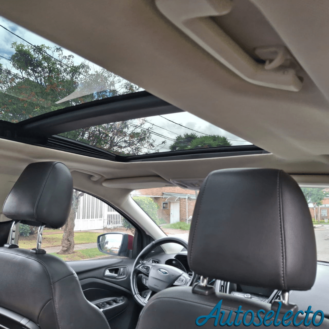 Ford Escape Titanium 4X4