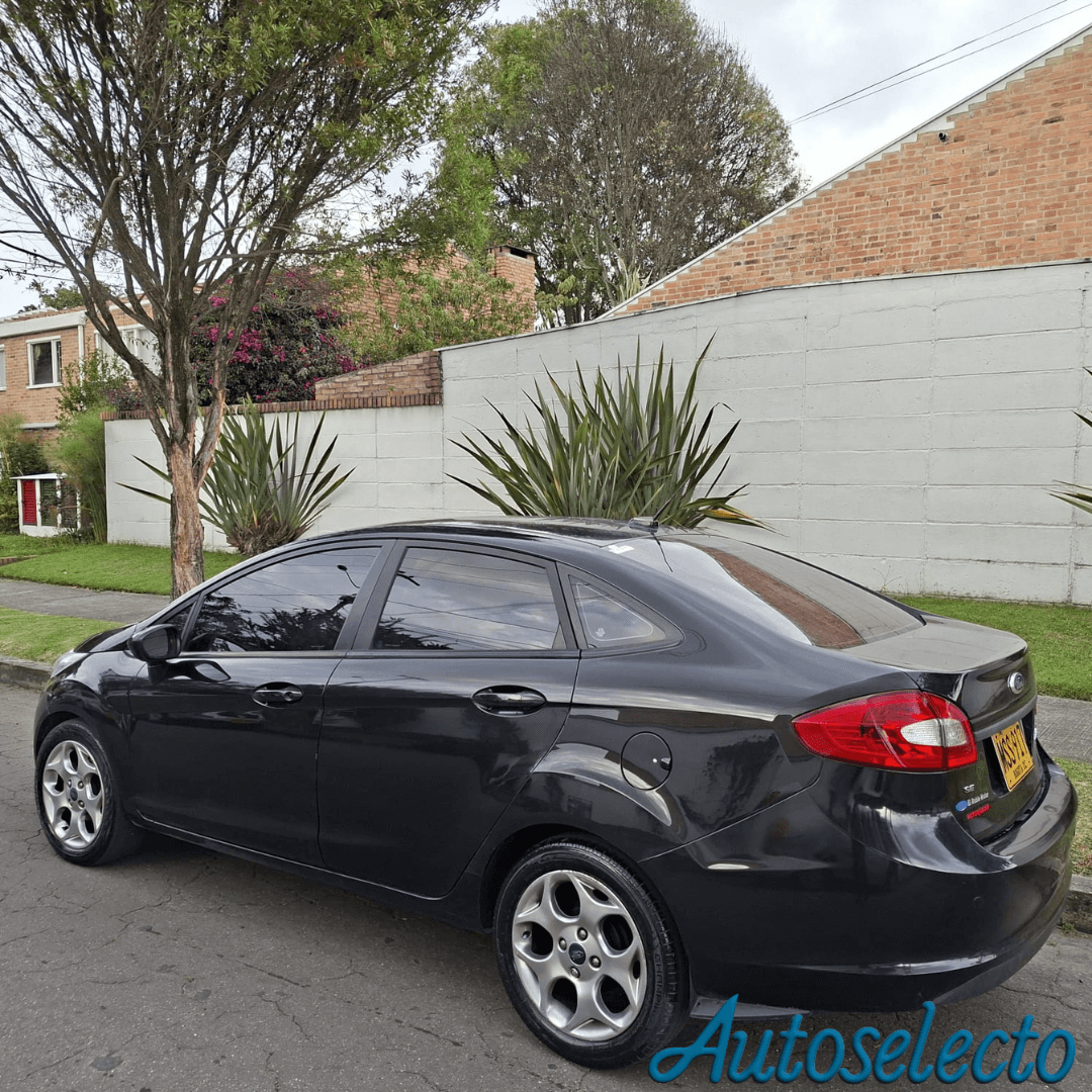 FORD FIESTA SE 1.6 2013
