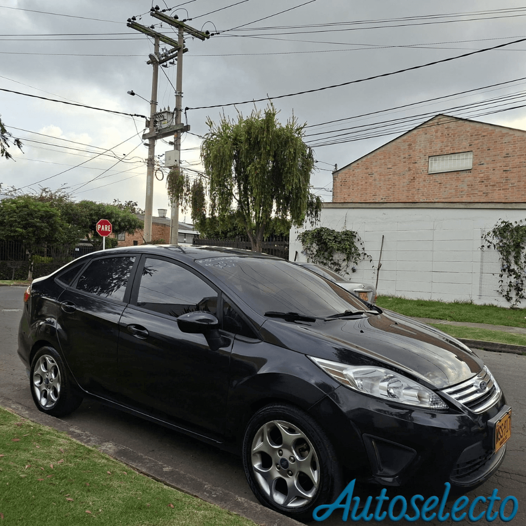 FORD FIESTA SE 1.6 2013