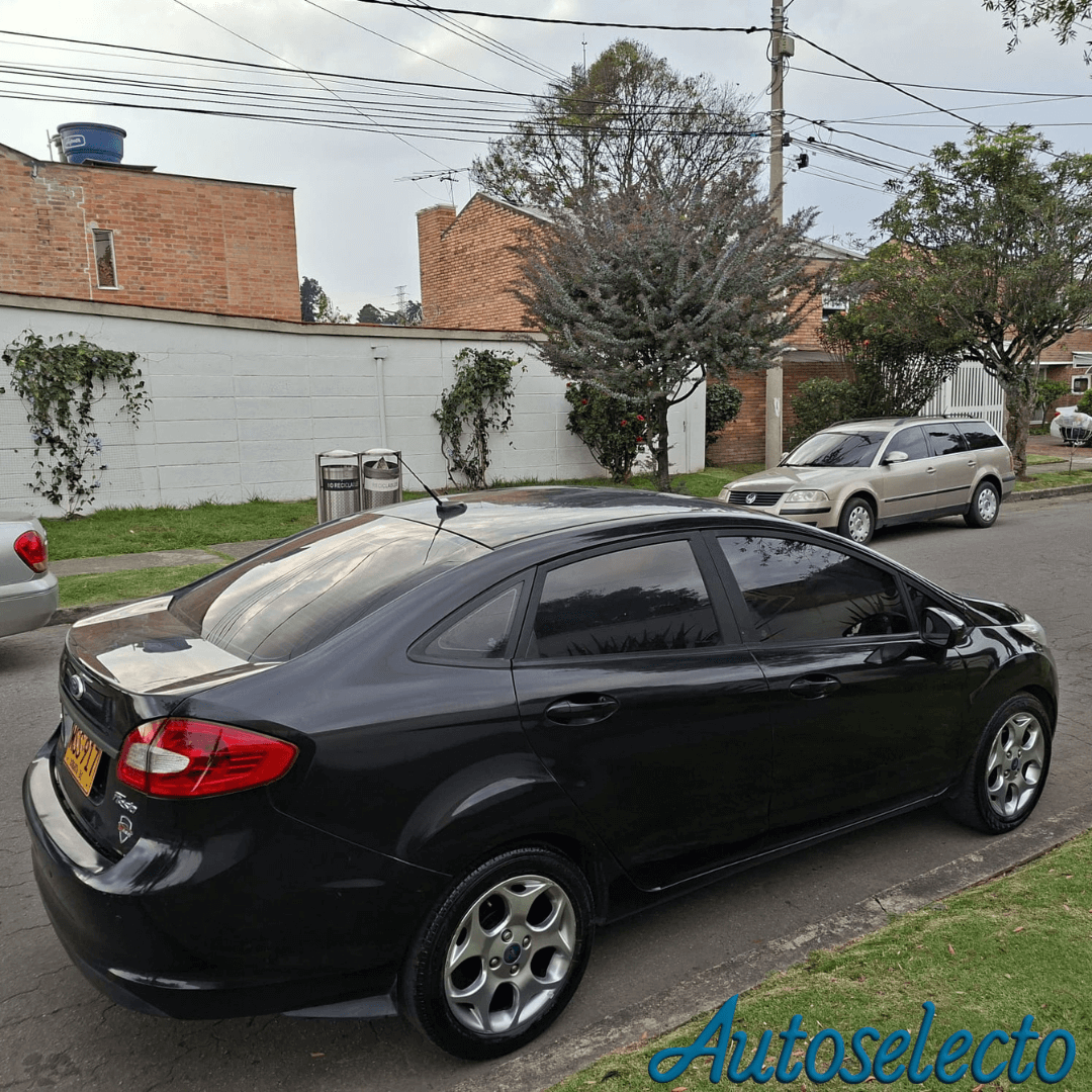 FORD FIESTA SE 1.6 2013