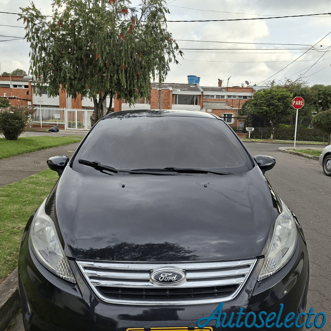 FORD FIESTA SE 1.6 2013