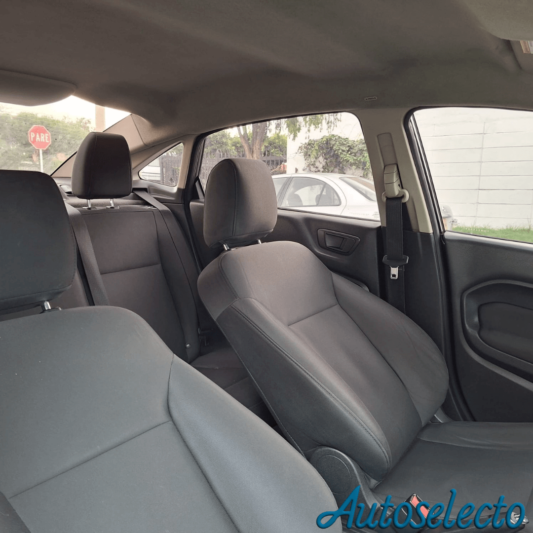FORD FIESTA SE 1.6 2013