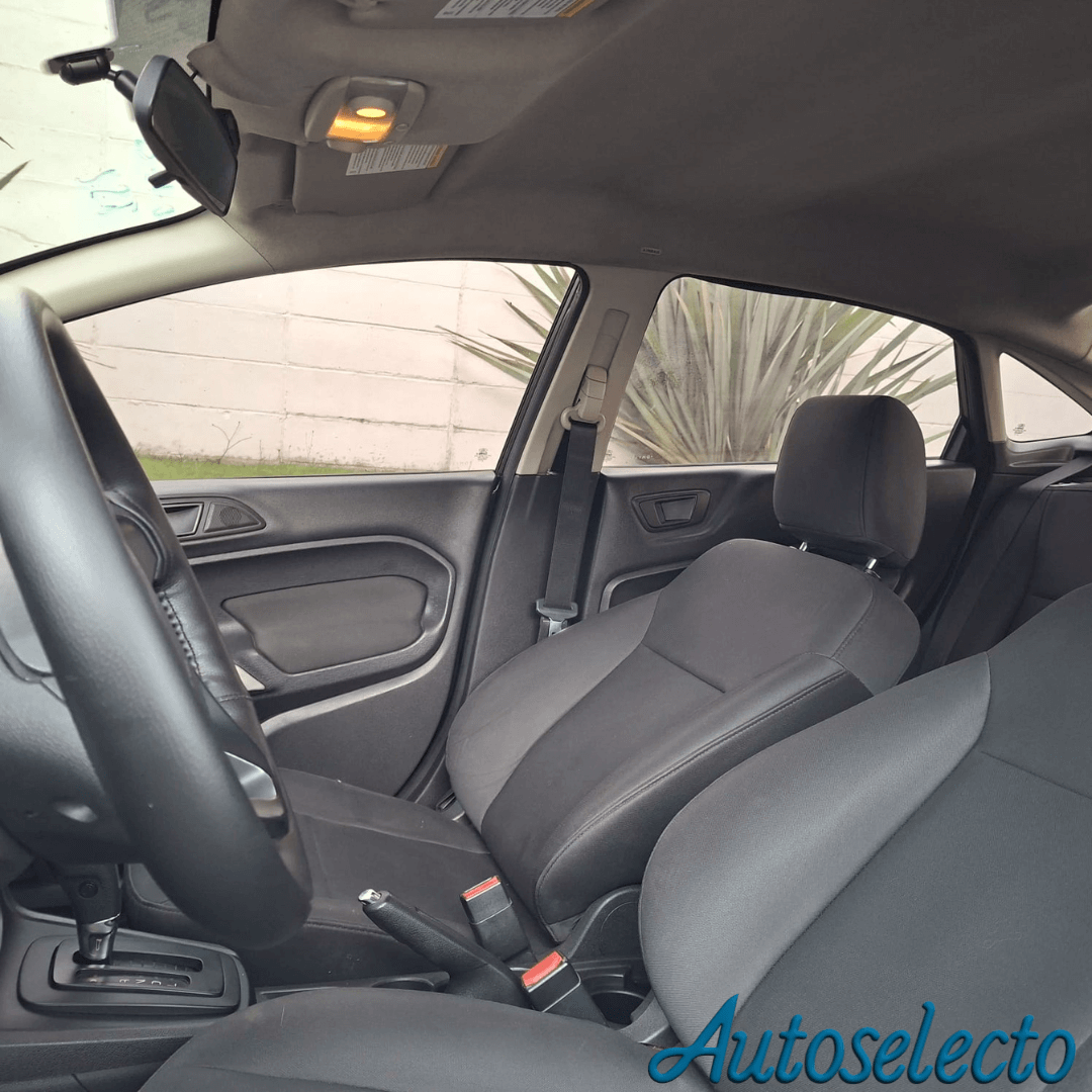 FORD FIESTA SE 1.6 2013