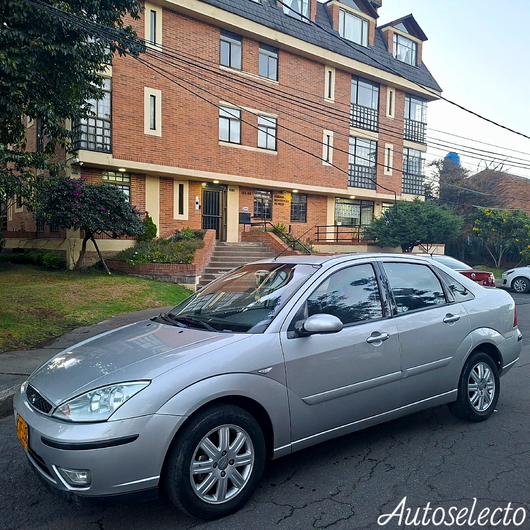 FORD FOCUS TITANIUM 2.0 2007