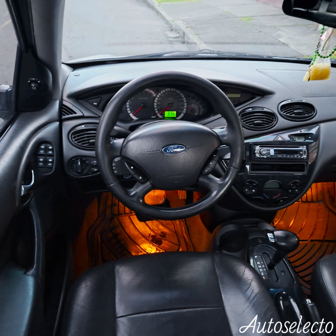 FORD FOCUS TITANIUM 2.0 2007