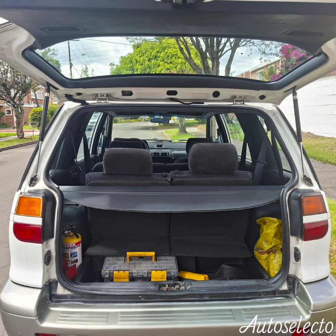 HYUNDAI SANTAMO 1.8 2001