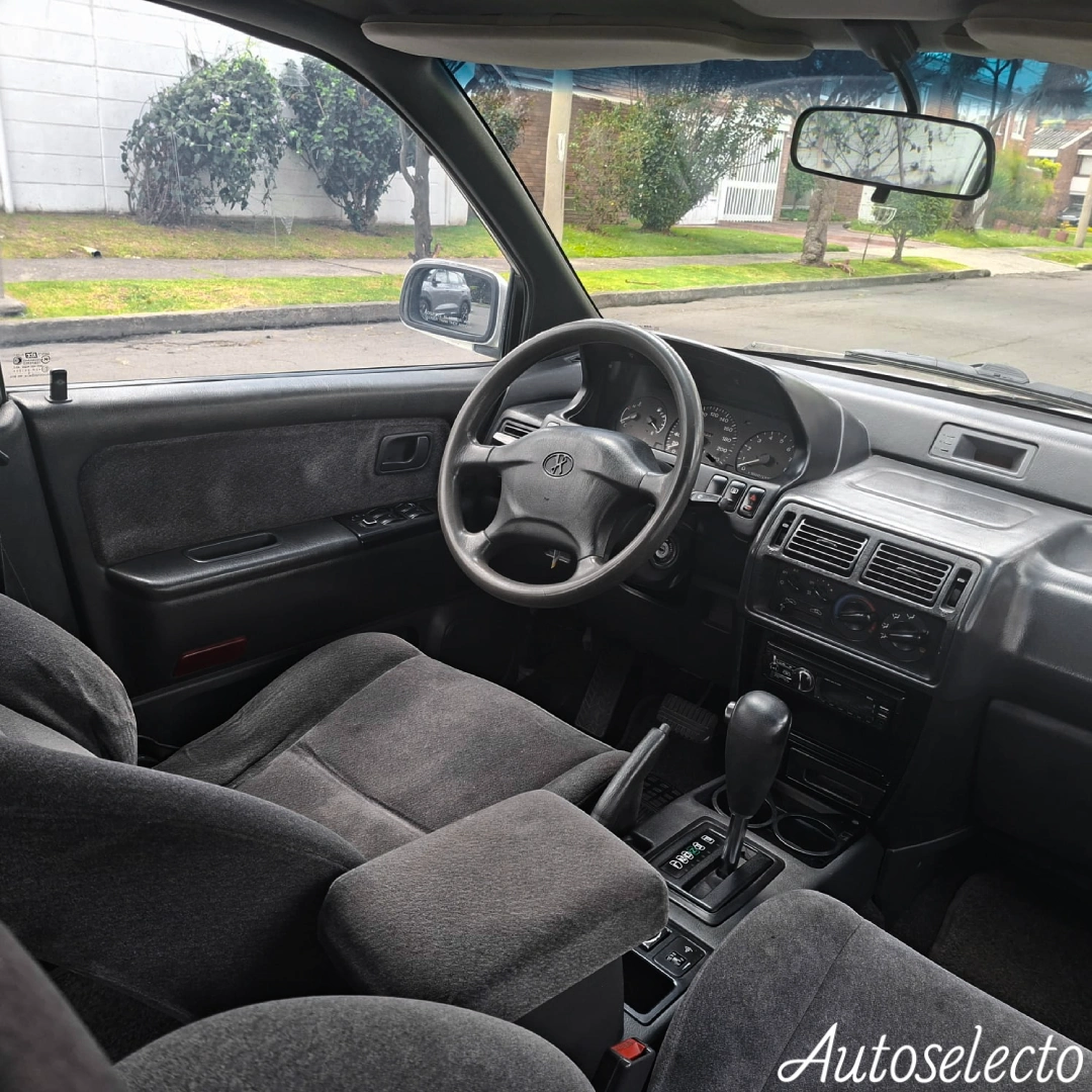 HYUNDAI SANTAMO 1.8 2001