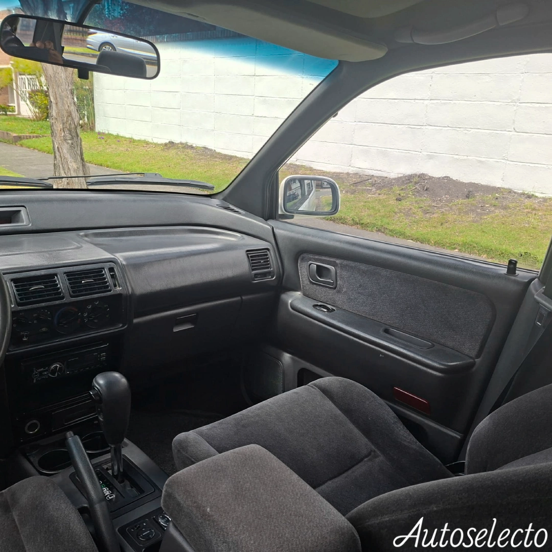 HYUNDAI SANTAMO 1.8 2001