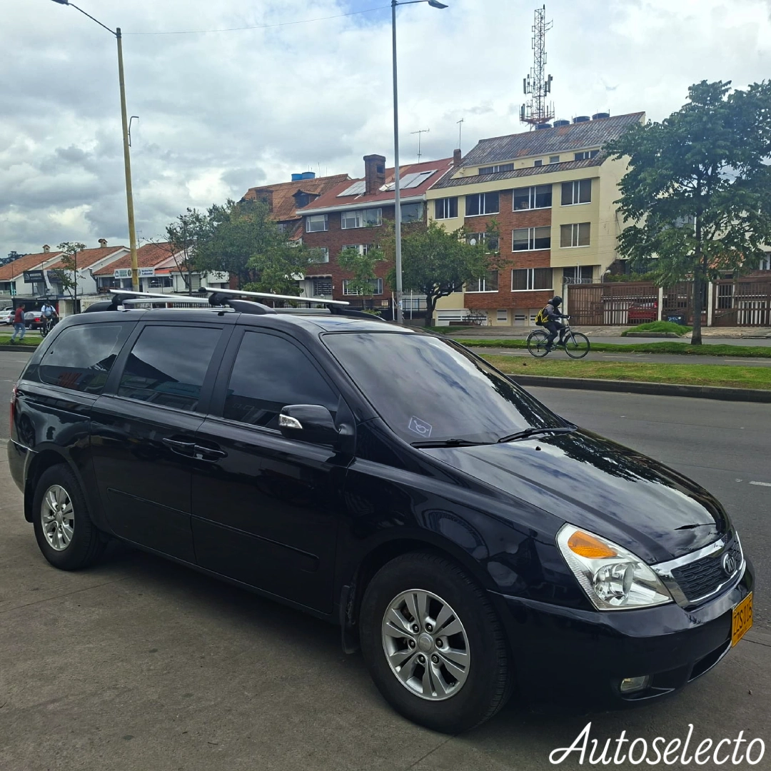 KIA CARNIVAL SEDONA 2.9 2015