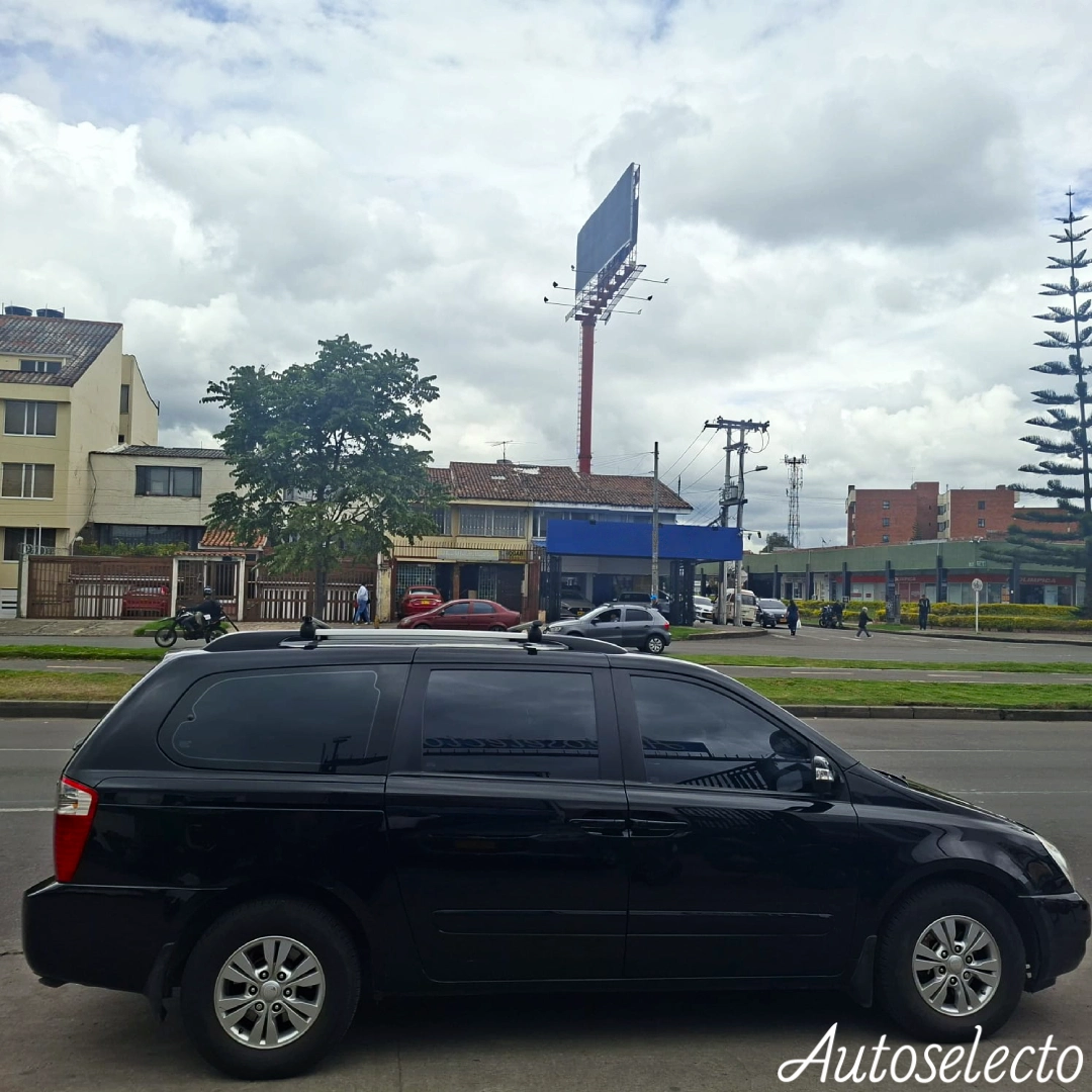 KIA CARNIVAL SEDONA 2.9 2015