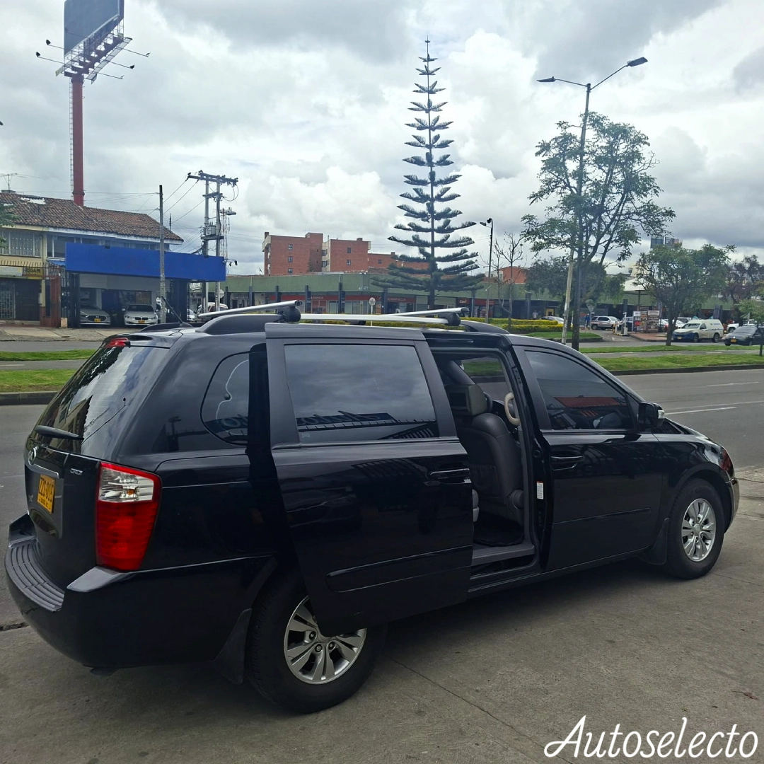 KIA CARNIVAL SEDONA 2.9 2015