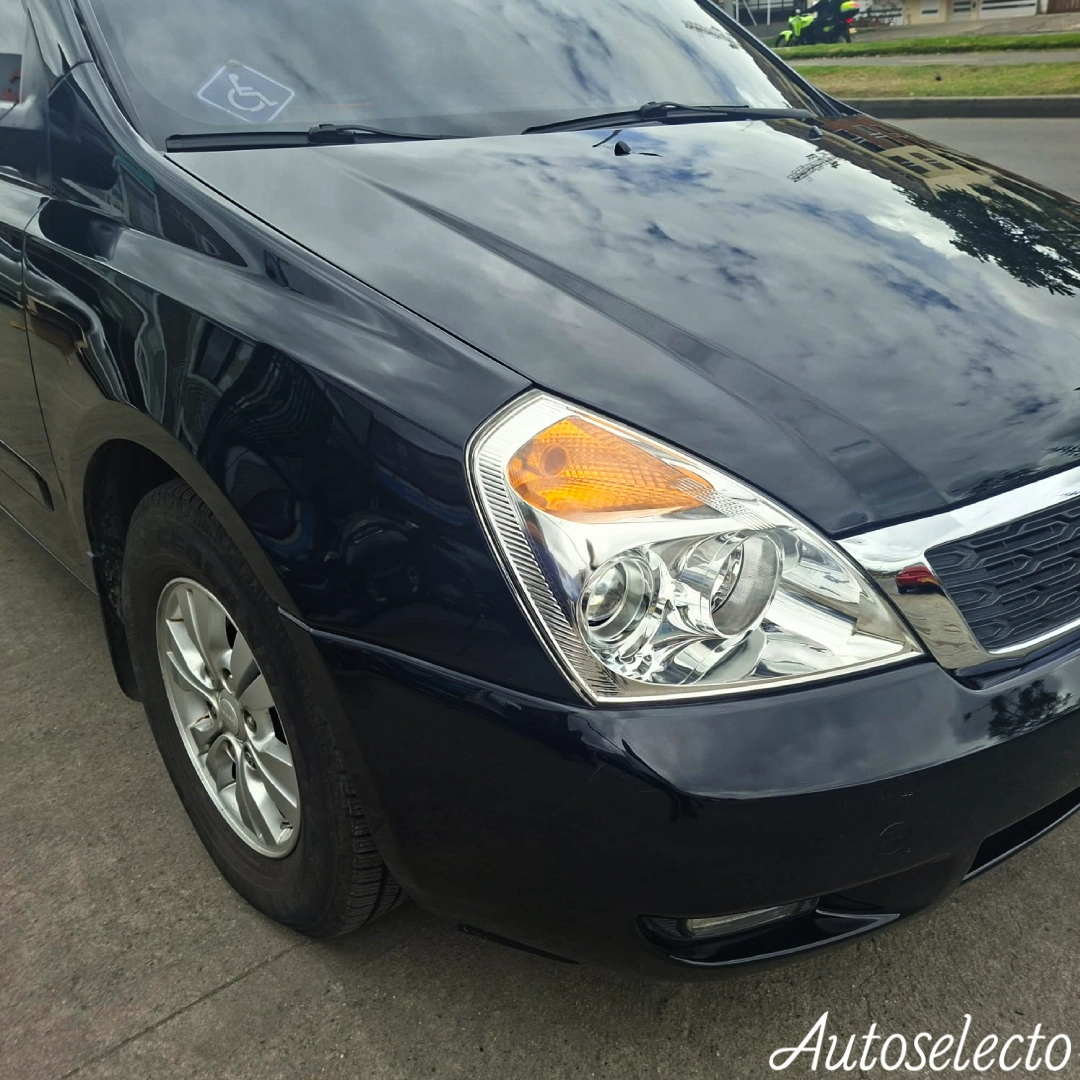 KIA CARNIVAL SEDONA 2.9 2015