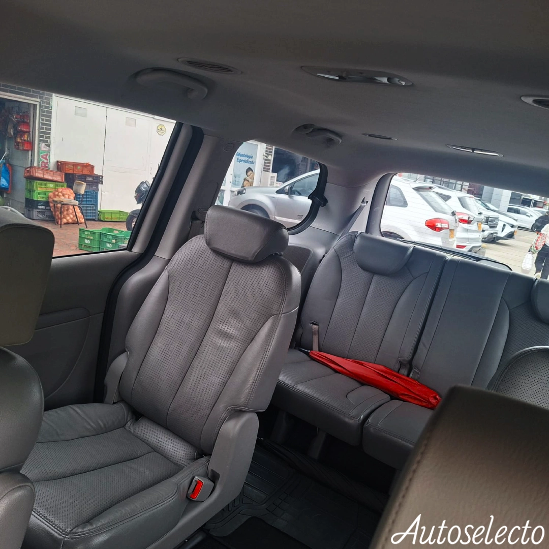 KIA CARNIVAL SEDONA 2.9 2015