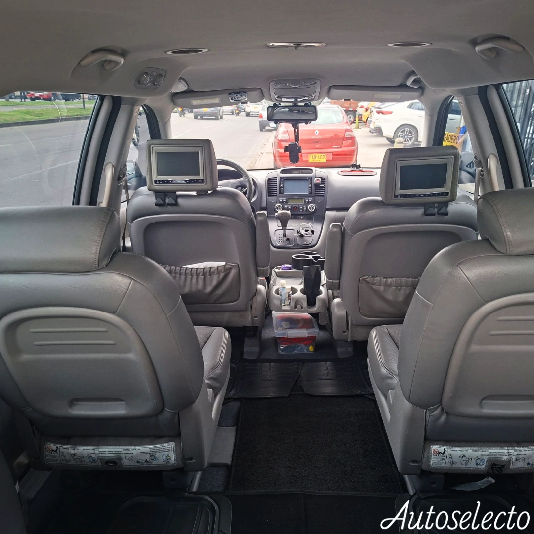 KIA CARNIVAL SEDONA 2.9 2015