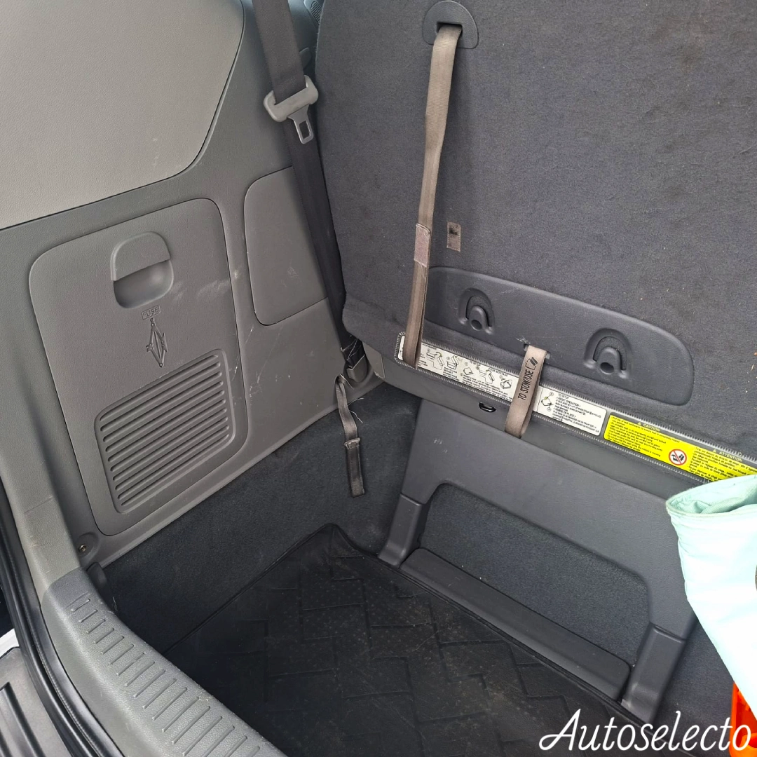 KIA CARNIVAL SEDONA 2.9 2015