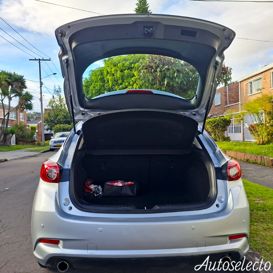 MAZDA 3 TOURING 2.0 2018