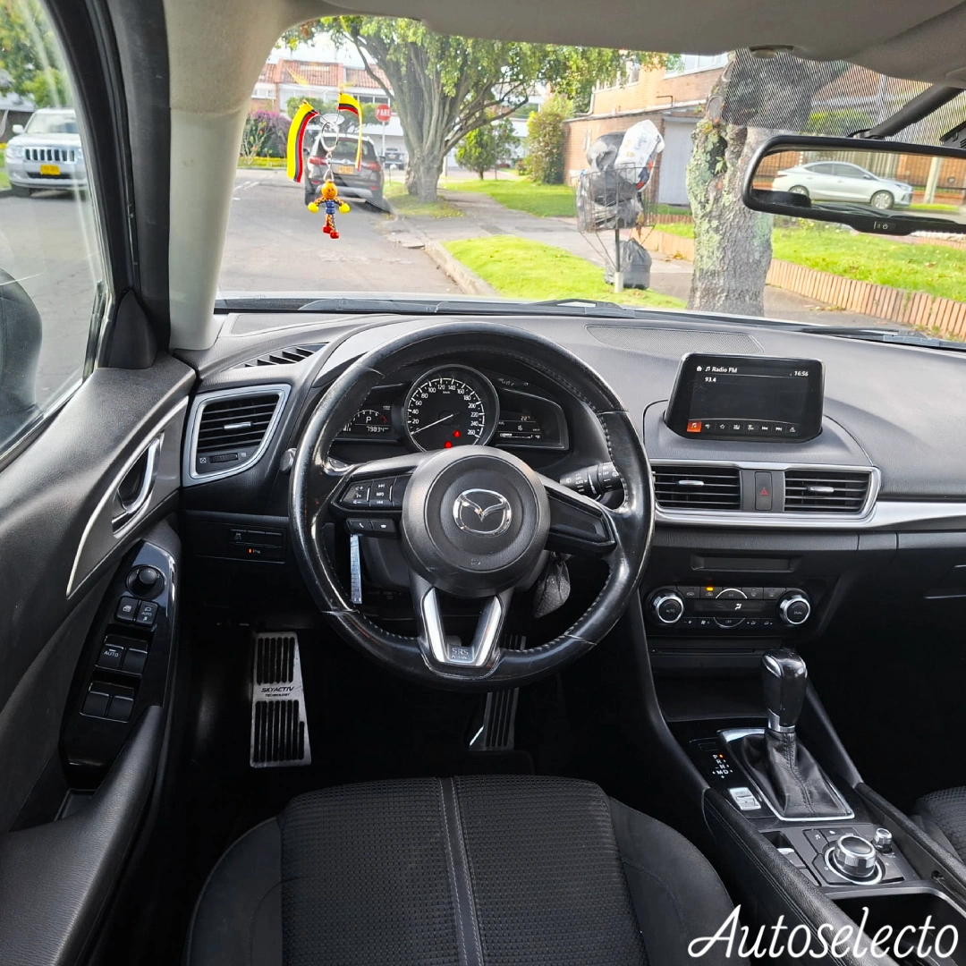MAZDA 3 TOURING 2.0 2018