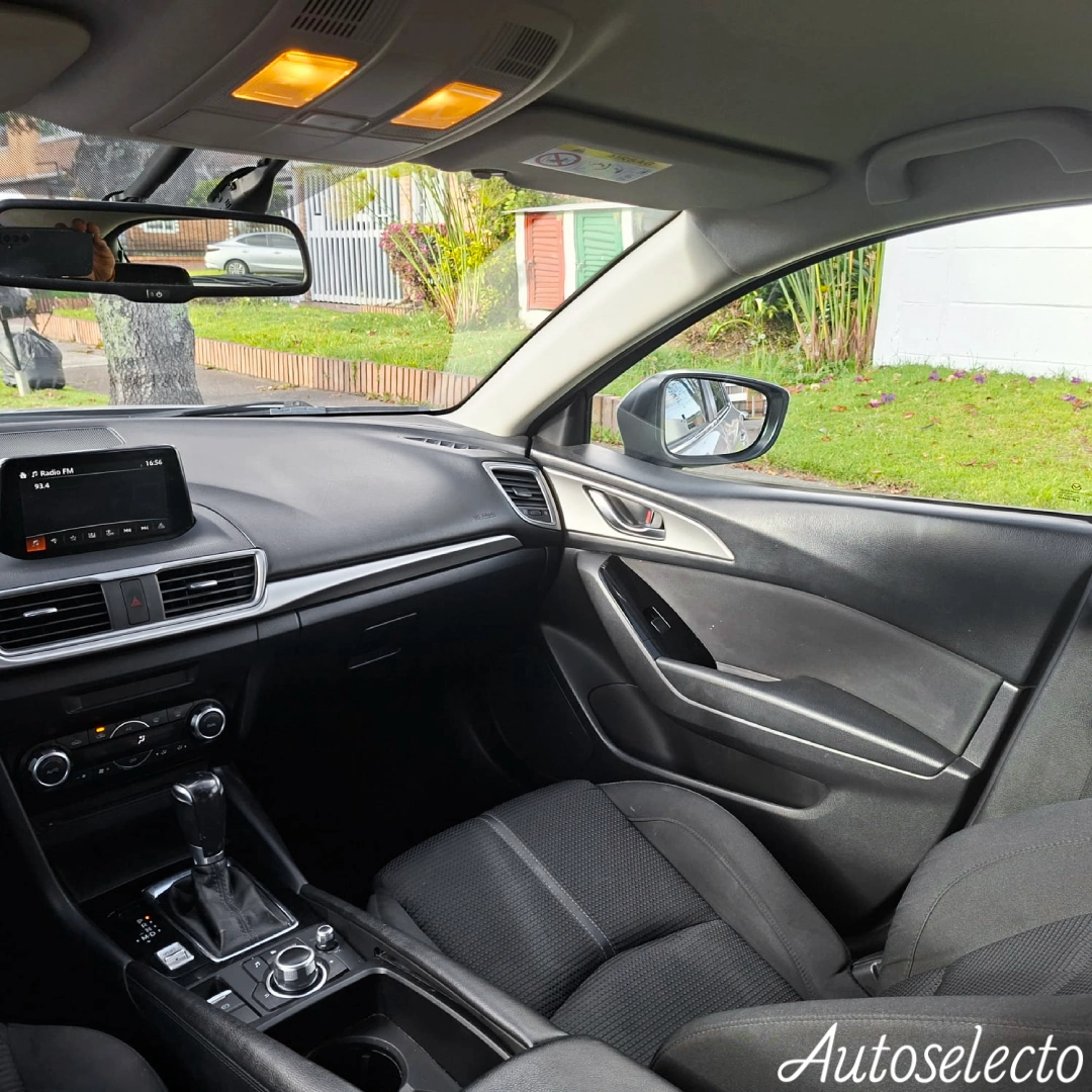 MAZDA 3 TOURING 2.0 2018