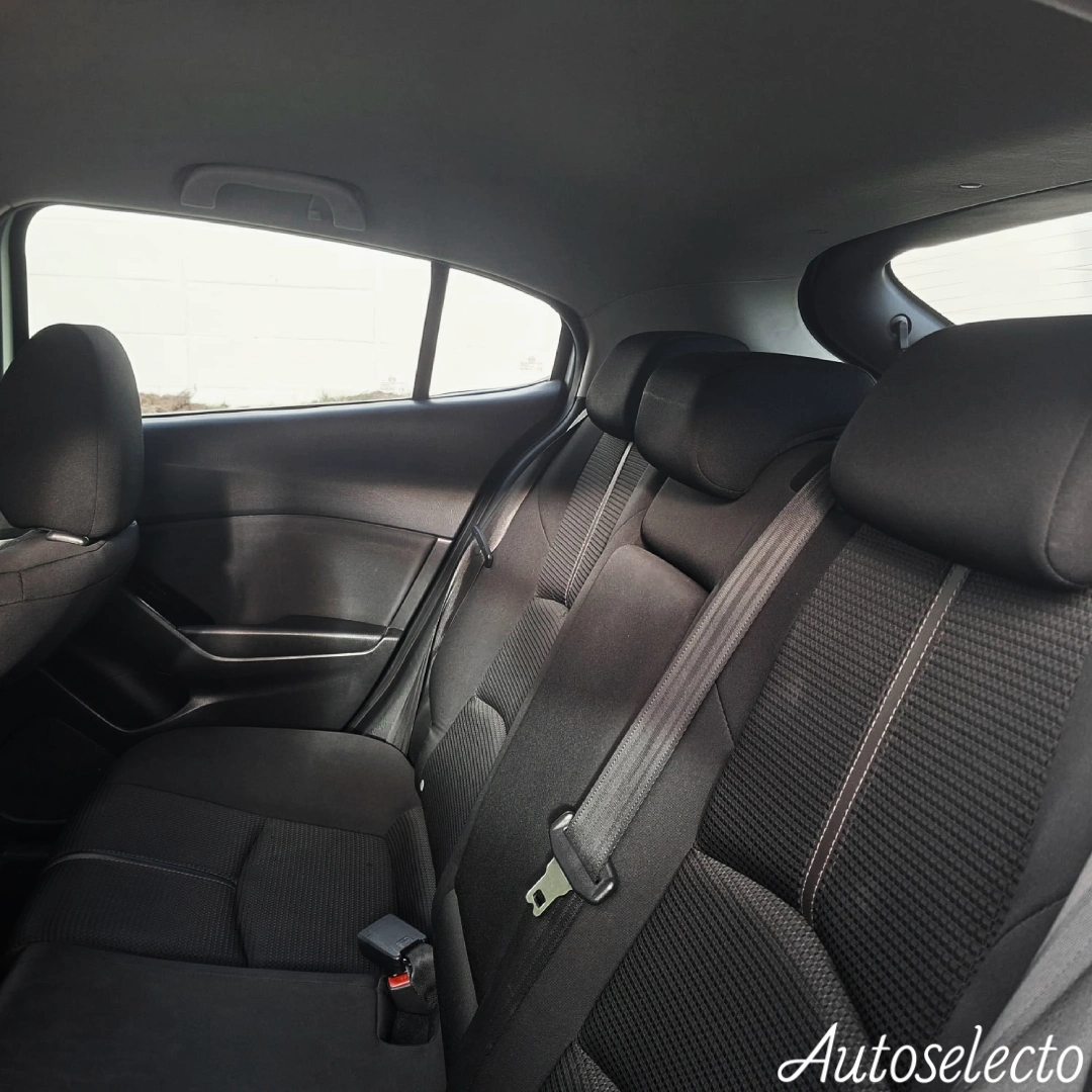 MAZDA 3 TOURING 2.0 2018
